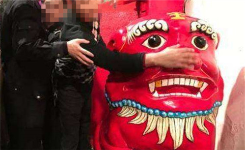 行头桥摸石狮 行头桥摸石狮